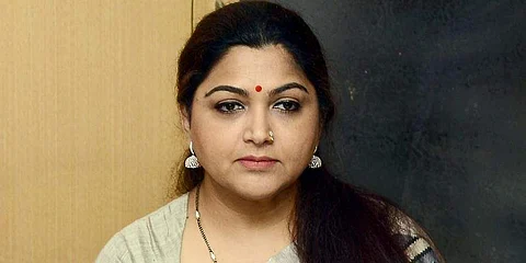எடை குறைந்து ஒல்லியான நடிகை குஷ்பு : ஆச்சரியத்தில் ரசிகர்கள் (புகைப்படம்)