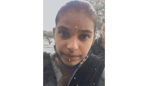 தற்கொலை செய்துகொண்ட மாணவி சௌந்தர்யா
