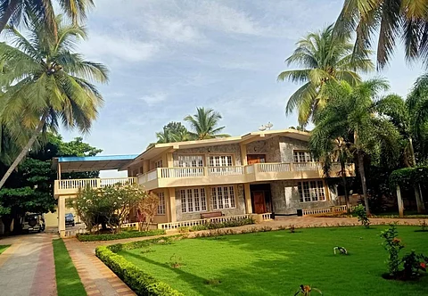 லஞ்ச ஒழிப்புத் துறை சோதனை நடத்தும் கேசி வீரமணி வீடு
