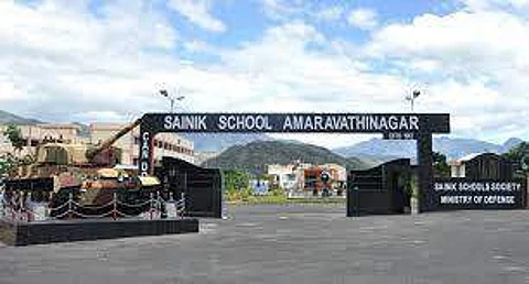 படம்: www.sainikschoolamaravathinagar.edu.in