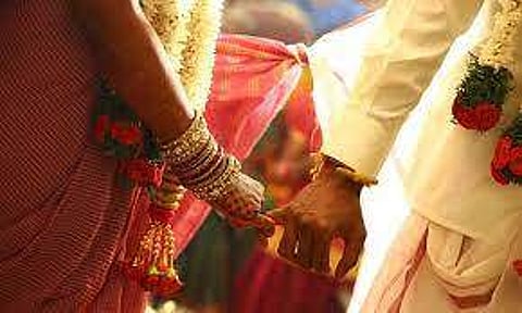 திருமண உதவித் தொகை: ஆண்களுக்கு ரூ.3,000; பெண்களுக்கு ரூ.5,000 அறிவிப்பு