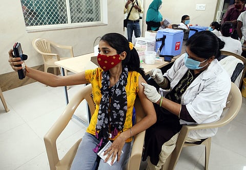 தமிழகத்தில் கரோனா அதிகரிப்பு: புதிதாக 1,587 பேருக்கு பாதிப்பு