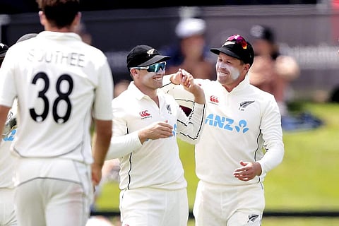 வங்கதேசத்தை வீழ்த்தி டெஸ்ட் தொடரை சமன் செய்த நியூசிலாந்து