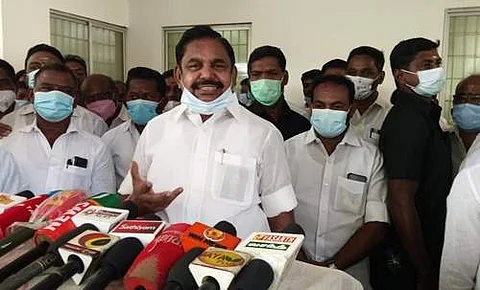 எடப்பாடி நெடுஞ்சாலைத்துறை சுற்றுலா மாளிகையில் செய்தியாளர்களுக்கு பேட்டியளித்த தமிழக எதிர்க்கட்சித் தலைவர் எடப்பாடி கே.பழனிசாமி.