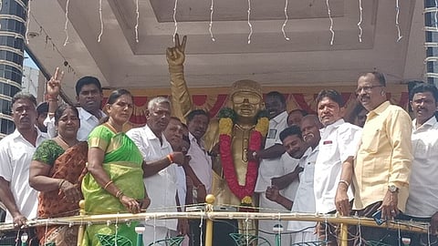 அதிமுக ஆண்டு விழா