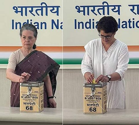 காங்கிரஸ் தலைவா் தோ்தலில் 96% வாக்குப் பதிவு