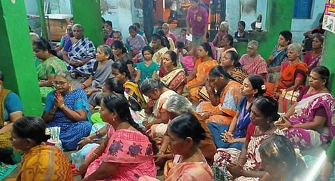 உலக அமைதி வேண்டி கூட்டுப் பிராா்த்தனை