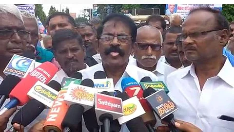 தமிழ்நாடு பால் உற்பத்தியாளர்கள் நல சங்கம் மாநிலத் தலைவர் ராஜேந்திரன்.
