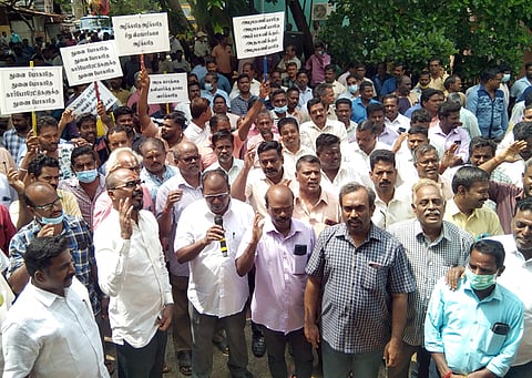 மின்துறை ஊழியர்களுக்கு எச்சரிக்கை: புதுச்சேரி அரசு