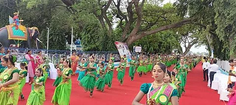 பசுமையும் பரதமும் நாட்டிய அஞ்சலி: கல்லணையில் உலக சாதனை நிகழ்ச்சி