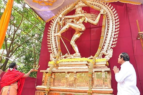 வேலூர் ஸ்ரீபுரம் தங்கக்கோயில் வளாகத்தில் திறக்கப்பட்ட உலகில் மிக உயரமான நடராஜர் சிலை.