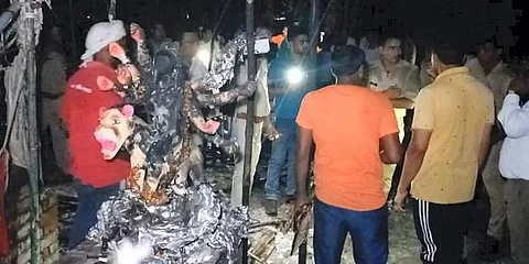 உ.பி.யில் துர்கா பூஜை பந்தலில் தீ விபத்து: 3 பேர் பலி; 50-க்கும் மேற்ப்பட்டோர் காயம்