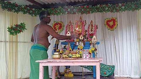 விவசாயம் செழிக்க வேண்டி தோரணமலை முருகன் கோயிலில் வருண கலச பூஜை