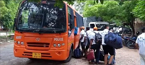 அரக்கோணம் தேசிய பேரிடர் மீட்புப் படை 4 குழுக்களின் வீரர்கள்