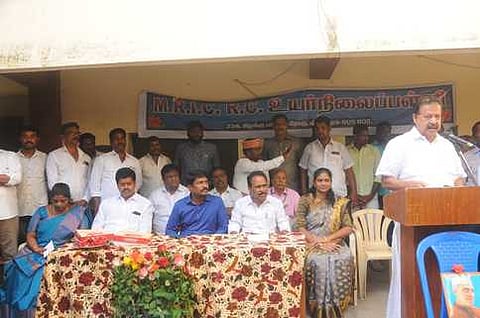 அடிப்படைக் கல்வியறிவே உயா்கல்விக்கான ஏணிப்படி, குழந்தைகள் தின விழாவில்அமைச்சா் க.பொன்முடி