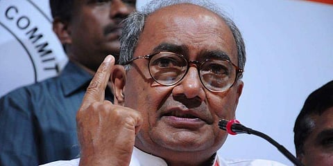 135 போ் உயிரிழப்புக்கு பொறுப்பேற்று குஜராத் முதல்வா் பதவி விலக வேண்டும்- காங்கிரஸ் வலியுறுத்தல்