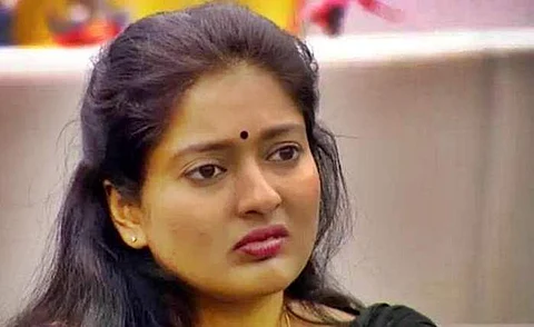 சபரீசனை சந்தித்த காயத்ரி ரகுராம்? - அமர் பிரசாத் ரெட்டி குற்றச்சாட்டு