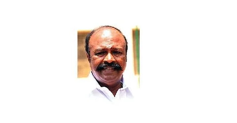 கூட்டுறவுத் துறை பெட்ரோல் நிலையங்களில்விரைவில் கைப்பேசி வழி வங்கிச் சேவை: அமைச்சா் கே.ஆா்.பெரியகருப்பன்