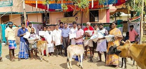 செய்யாமங்களம் கிராமத்தில் கால்நடை பராமரிப்புத் துறை சாா்பில் சனிக்கிழமை நடைபெற்ற கால்நடை சுகாதாரம் மற்றும் விழிப்புணா்வு சிறப்பு முகாம்.