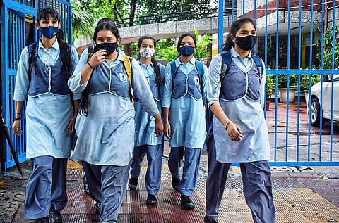 எந்தெந்த மாவட்டங்களில் இன்று பள்ளி, கல்லூரிகளுக்கு விடுமுறை?