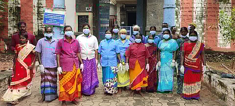 பவானி சங்கமேஸ்வரா் கோயிலில் ஒருங்கிணைந்த தூய்மைப் பணிகள்