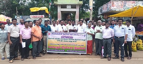 அரியலூரில் இந்தியப் பள்ளி ஆசிரியா் பிரசாரம்