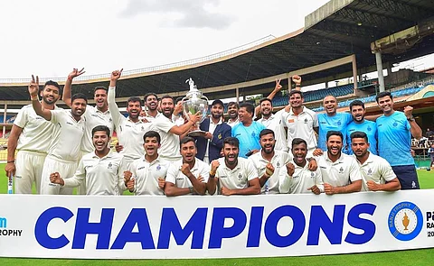 2021-22 ரஞ்சி கோப்பையை வென்ற மத்தியப் பிரதேச அணி