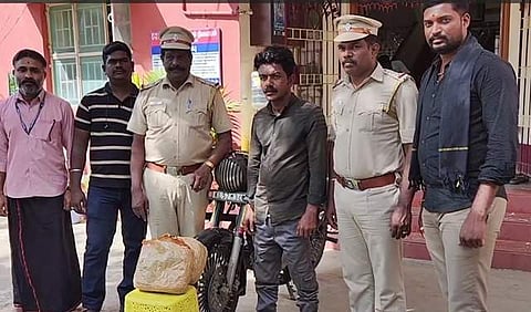 ஒடிசாவிலிருந்து கேரளத்துக்கு புல்லட்டிலேயே கஞ்சா கடத்தியவர் கைது!