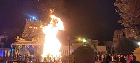 ராஜபாளையம் பகுதி கோவில்களில் திருக்காா்த்திகை பூஜை