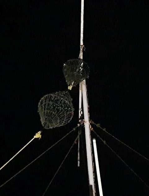 மாண்டஸ் புயல் காரணமாக சீற்றத்துடன் காணப்படும் நாகை கடல் பகுதி.