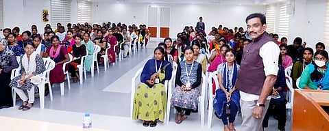 ‘எக்காலத்துக்கும் பொருந்தும் திருக்குறள் மேலாண்மை சிந்தனைகள்’