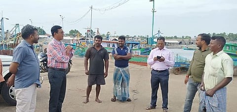 மாண்டஸ் புயல்- புதுக்கோட்டையில் கடுங்குளிா்!