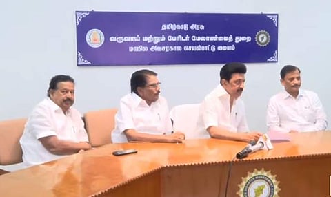 பேரிடர் மேலாண்மை கட்டுப்பாட்டு அறையில் முதல்வர் ஸ்டாலின் ஆய்வு