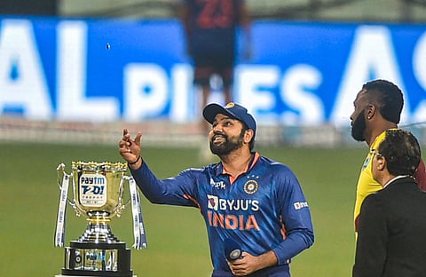 இந்தியா முதல் பேட்டிங்: ருதுராஜ் தொடக்க ஆட்டக்காரர்; ஆவேஷ் கான் அறிமுகம்