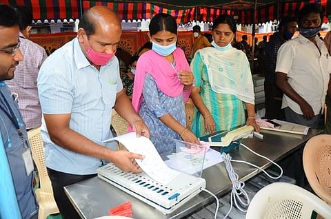 ஈரோடு மாநகராட்சியில் திமுக கூட்டணி 15 வார்டுகளில் வெற்றி