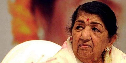 இசைக் குயில் லதா மங்கேஷ்கா் மறைவு