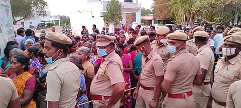 பாதுகாப்புப் பணியில் போலீஸார்