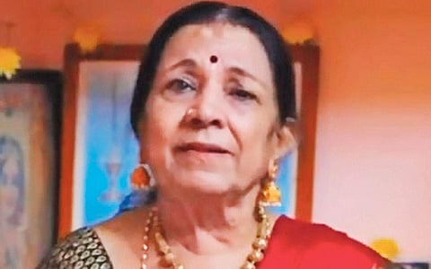 மனிதம் வளர்ப்போம் - மகளிரைக் கொண்டாடுவோம்!