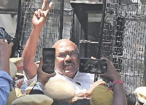 டி.ஜெயக்குமார்