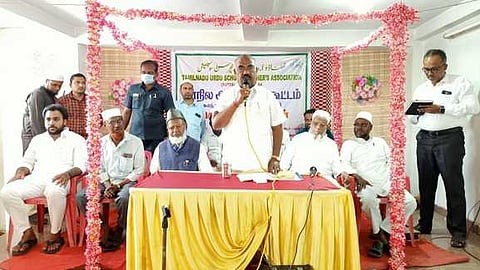 ஆசிரியா் தகுதித் தோ்வில் தோ்ச்சி பெற்றோருக்கு பணிநியமனம் அமைச்சரிடம் ஆசிரியா்கள் வலியுறுத்தல்