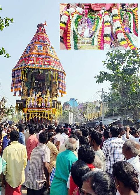பங்குனித் திருவிழாவை முன்னிட்டு நடைபெற்ற தேரோட்டம் (உள்படம்). தேரில் பவனி வந்த ஏலவார்குழலி சமேத ஏகாம்பரநாதர்.