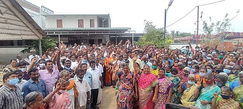 சூலூர் அதிமுக வடக்கு ஒன்றிய செயலாளர் வீட்டில் லஞ்ச ஒழிப்புத்துறை சோதனை