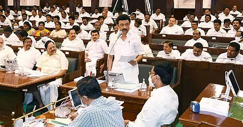 பேரவையில் ஸ்டாலின்