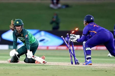 பாகிஸ்தானை வீழ்த்தியது இந்தியா