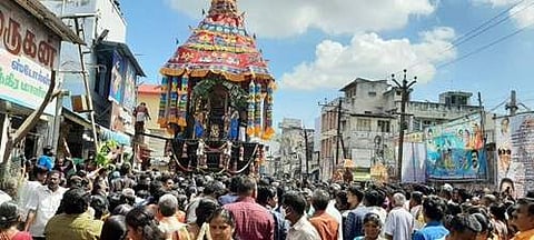 தூத்துக்குடி சிவன் கோயில் தேரோட்டம்: பல்லாயிரக்கணக்கான பக்தர்கள் பங்கேற்பு