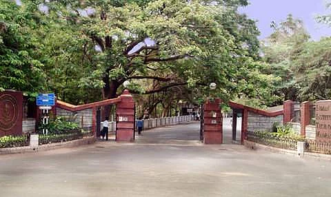 சென்னை ஐஐடியில் 12 மாணவர்களுக்கு கரோனா