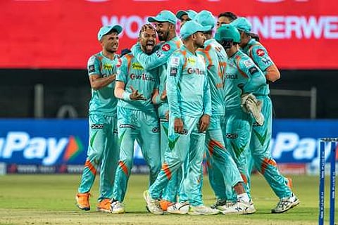 பௌலா்களால் லக்னௌ அதிரடி வெற்றி