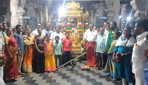 பேளூர் தான்தோன்றீஸ்வரர் கோயிலில் தேரோட்டம்.