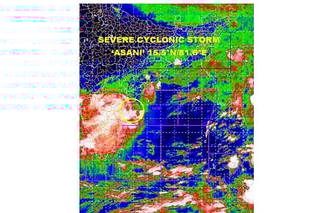 ‘அசானி’ புயல் ஆந்திரத்தில் தீவிரம்