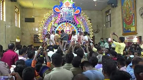 கோலாகாலமாக நடைபெற்ற குடியாத்தம் கோபாலபுரம் அருள்மிகு கெங்கை அம்மன் கோயில் திருவிழா.